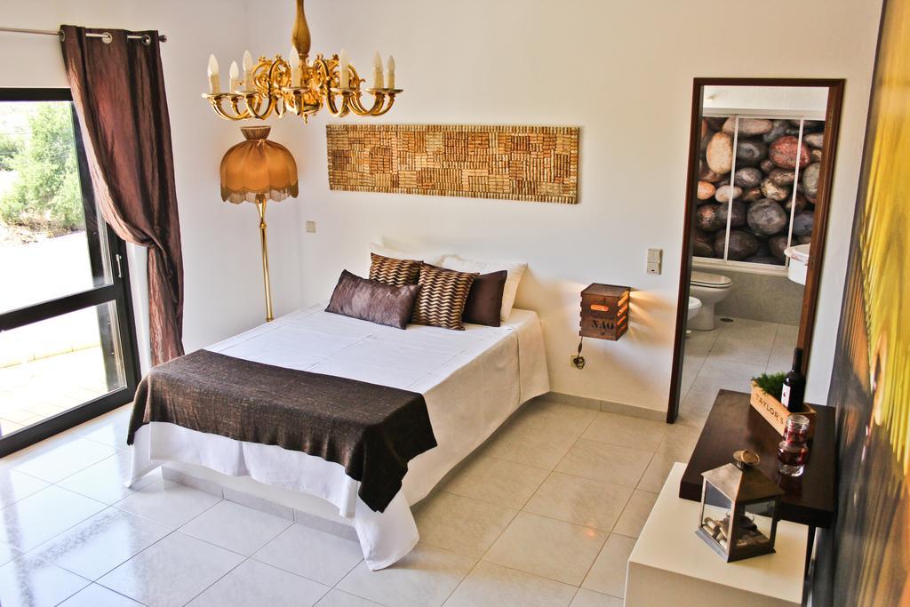 Suite Thing Hostel Lagos Phòng bức ảnh